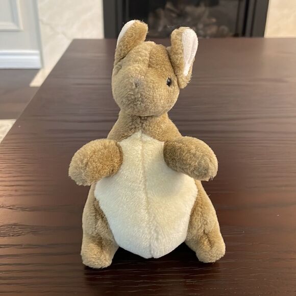 Gund 6" Classic Pooh Kanga Plush, Stuffed Toy Vintage Gund plush 
From the 1990s - Picture 7 of 7